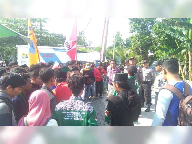 Aliansi Mahasiswa di Bojonegoro Tolak People Power
