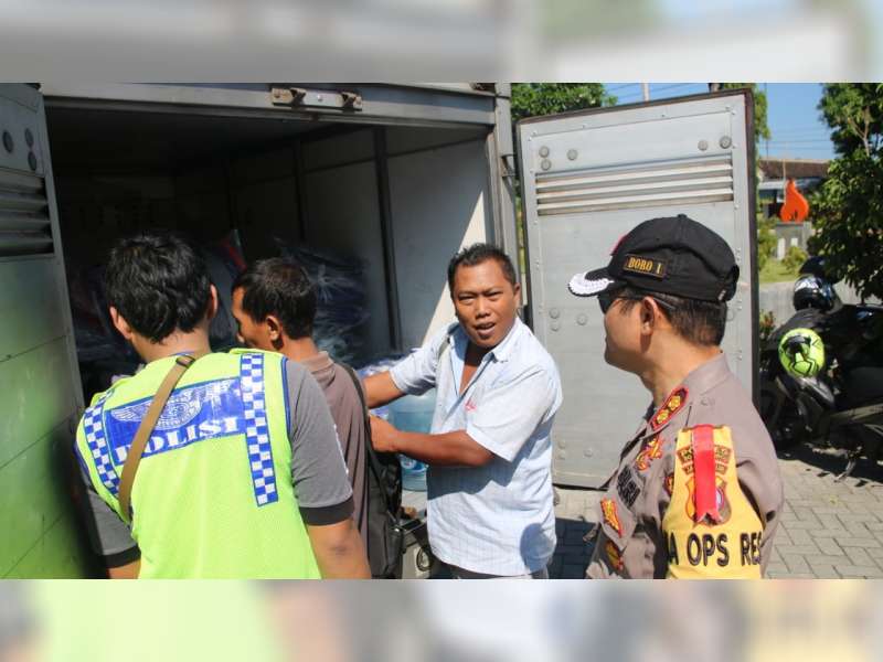 Antisipasi People Power, Polres Bojonegoro Kembali Lakukan Penyekatan Jalur Menuju Jakarta