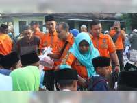 Ikasmada Blora Gelar Bakti Sosial, Santuni Anak Yatim-Piatu