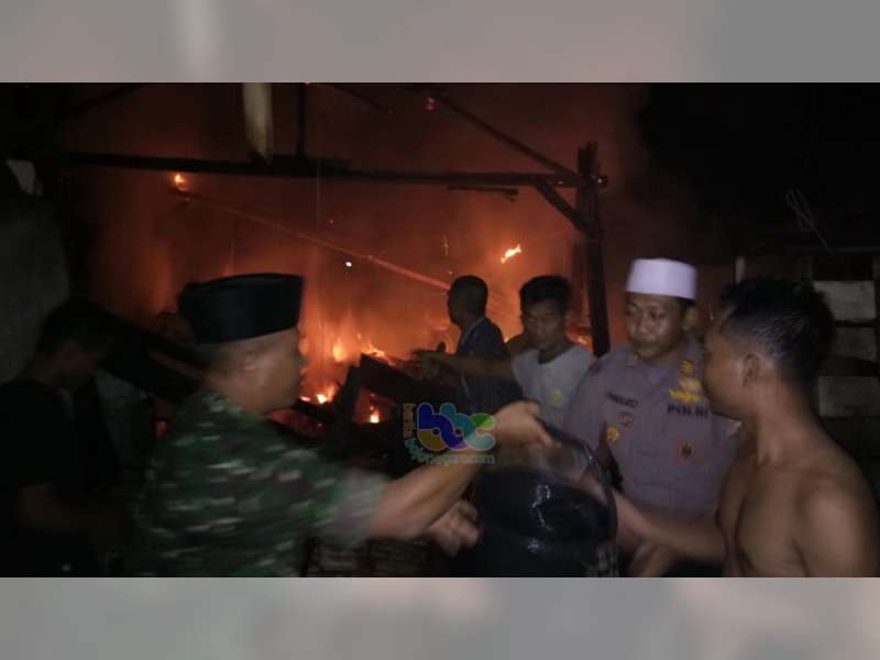 Rumah Warga Gayam Bojonegoro Ludes Terbakar, Kerugian Diperkirakan Capai Rp 100 Juta