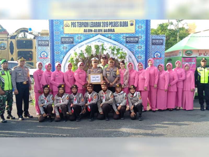 Kapolres Bersama Bhayangkari Cabang Blora, Tinjau Pos Pengamana Mudik Lebaran
