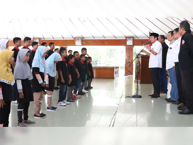 Wakil Bupati Bojonegoro Berangkatkan Atlet Catur ke Kejurprov Jatim