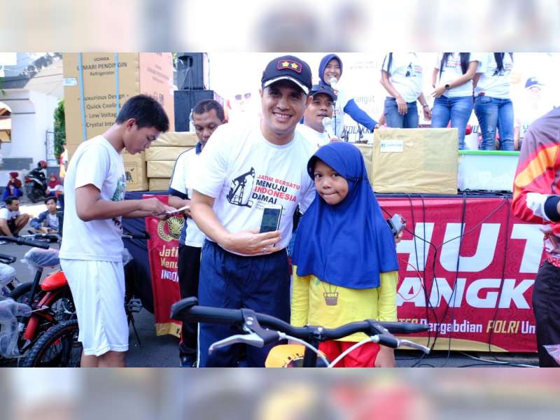 Lahir 1 Juli, Bocah Ini Dapat Sepeda Gratis, Jalan Santai yang Digelar Polres Bojonegoro
