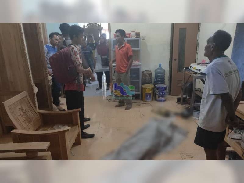 Seorang Tukang Warga Malo, Meninggal Dunia Saat Kerja di Kasiman Bojonegoro