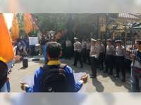 Polres Bojonegoro Beri Pengamanan Aksi Damai Yang Digelar Mahasiswa