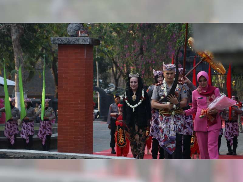 Bupati Bojonegoro Hadiri Tradisi Bhayangkara yang Digelar Polres Bojonegoro