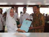 Bupati Bojonegoro Lepas 58 PNS Pemkab Bojonegoro yang Jalani Masa Purna Tugas