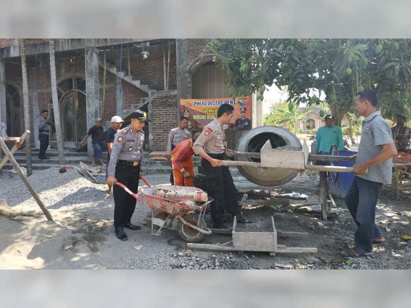 Giliran Polsek Kedungadem Bojonegoro, Kerja Bakti Pembangunan Masjid