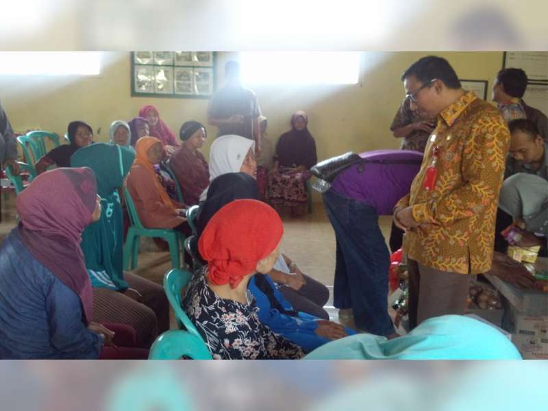 Pemerintah Provinsi Jawa Timur Serahkan Bantuan di 3 Kecamatan di Bojonegoro