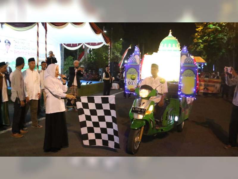 Warga Kota Bojonegoro Sambut Iduladha 1440 dengan Takbir Keliling
