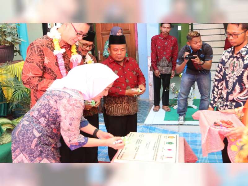 Bupati Bojonegoro Resmikan MI Miftahlul Huda di Desa Senganten Gondang