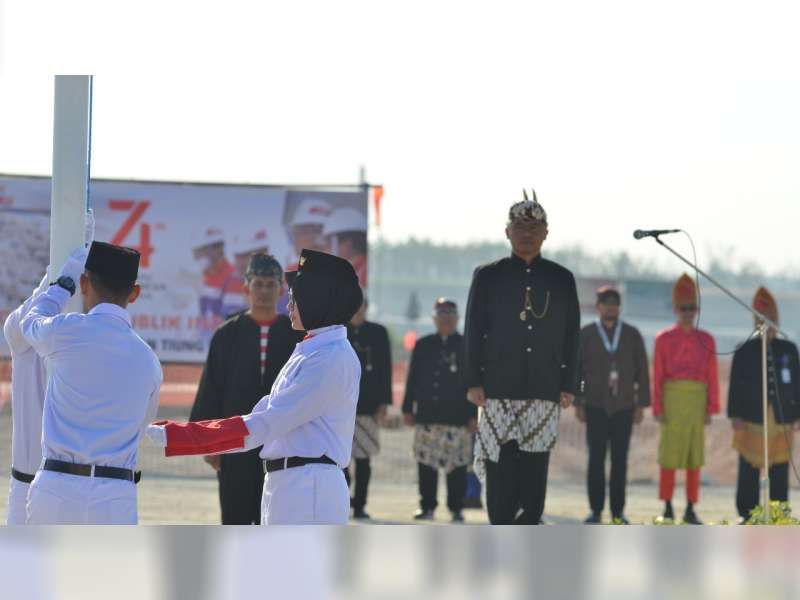 Ribuan Pekerja Proyek Gas JTB Ikuti Upacara Bendera HUT ke-74 Kemerdekaan RI