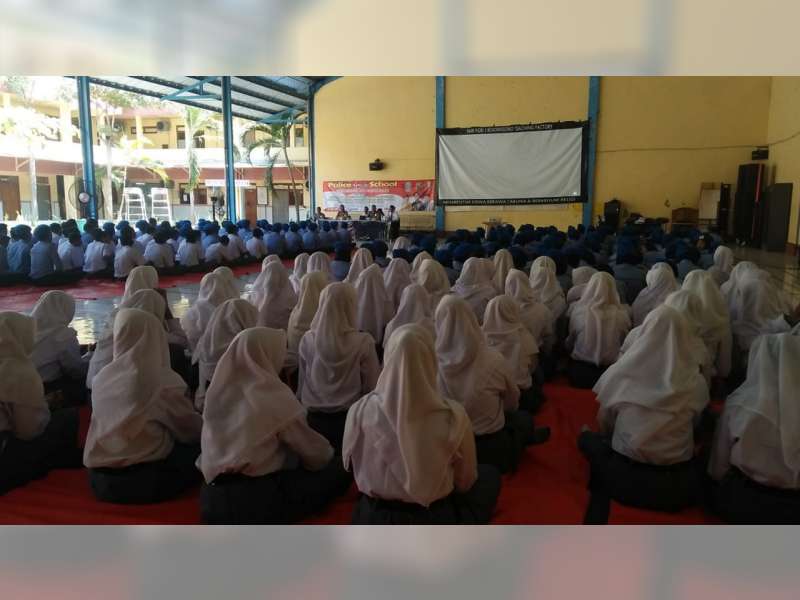Sat Binmas Polres Bojonegoro Gelar Pembinaan dan Penyuluhan Melalui Police Goes to School