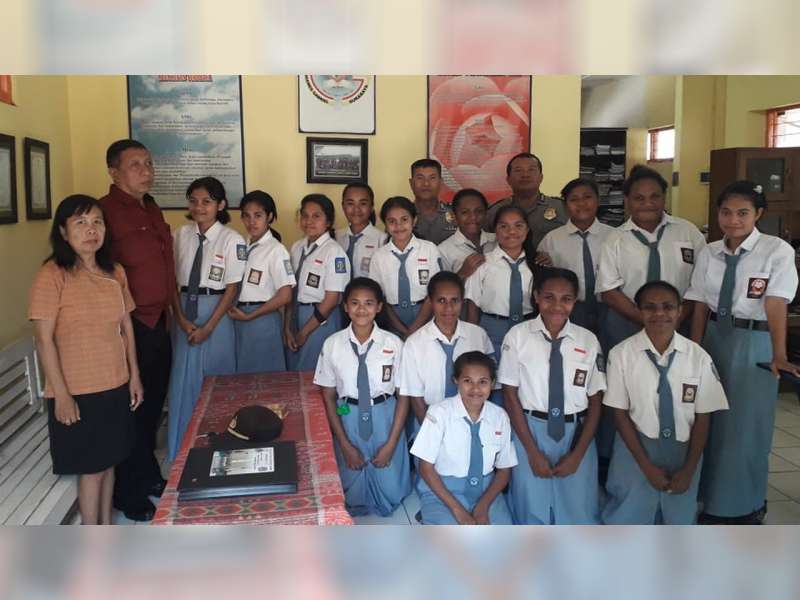 Polres Blora Imbau Pelajar Cerdas Bermedia Sosial