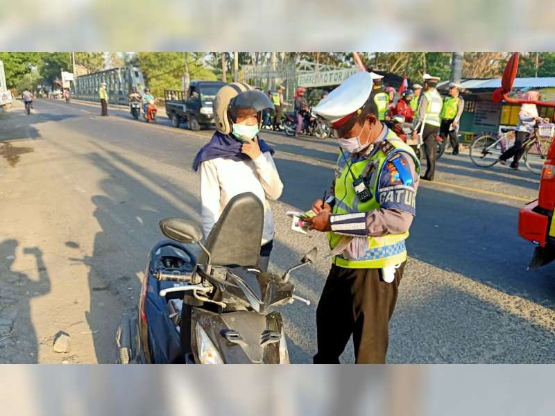 Hari Ketiga Operasi Patuh, Sat Lantas Polres Bojonegoro Tindak 183 Pelanggaran