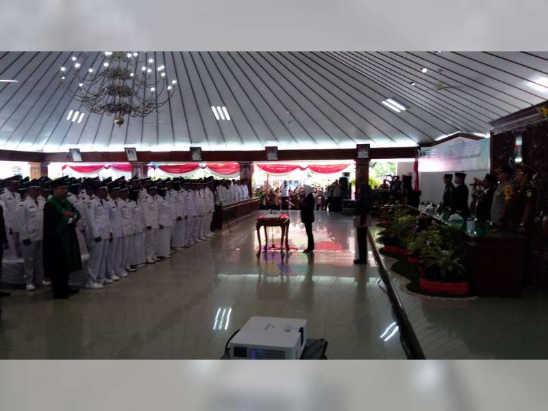 Bupati Bojonegoro Lantik 154 Kades Yang Terpilih Dalam Pikades Serentak 2019