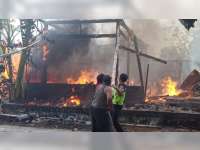 Ditinggal Pergi, Rumah Warga Tambakrejo Bojonegoro Terbakar, Kerugian Capai Rp 370 Juta