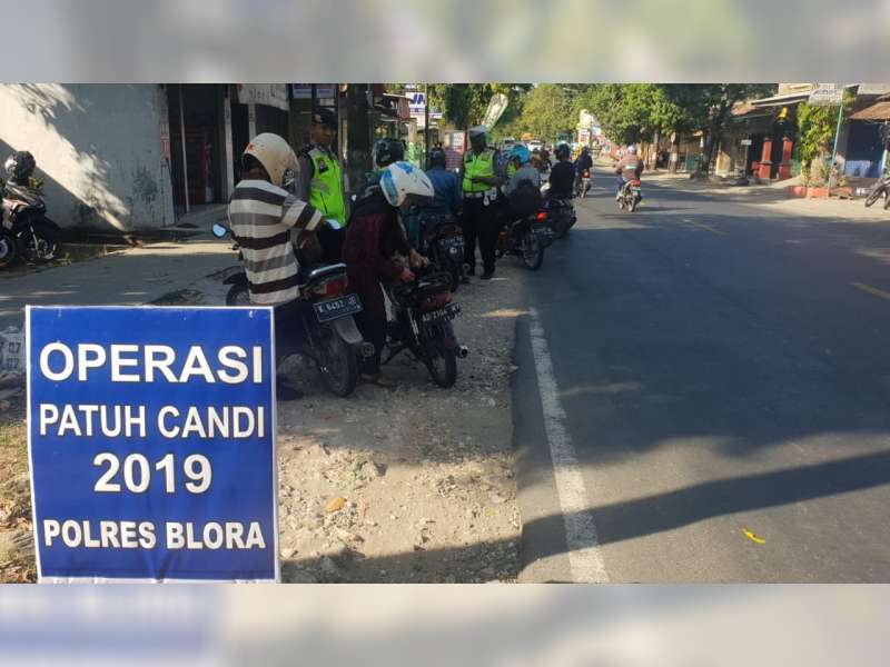 Delapan Hari Operasi Patuh, Sat Lantas Polres Blora Tindak Seribu Lebih Pelanggar