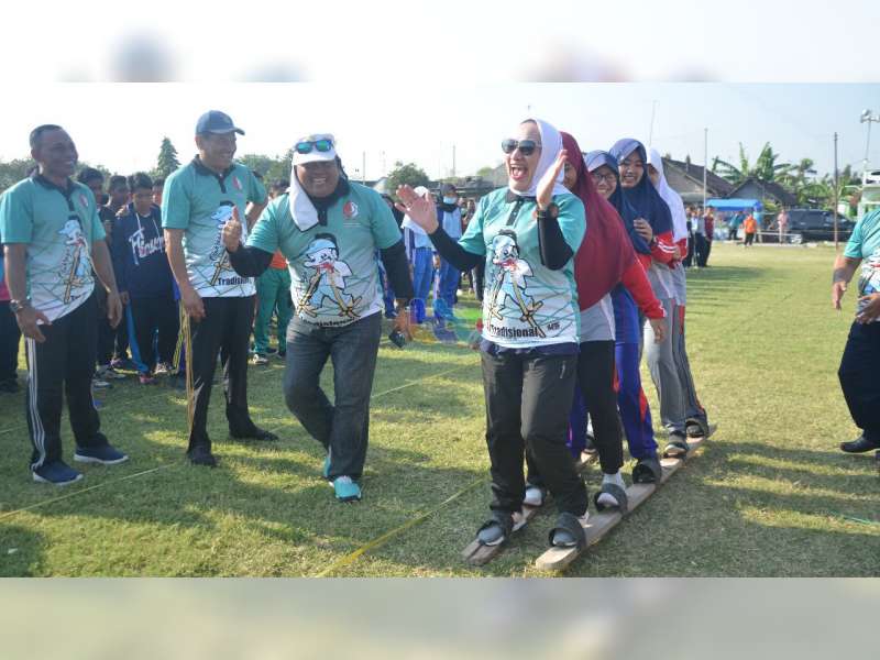 Lestarikan Warisan Leluhur, Pemkab Bojonegoro Gelar Kejuaraan Olahraga Tradisional