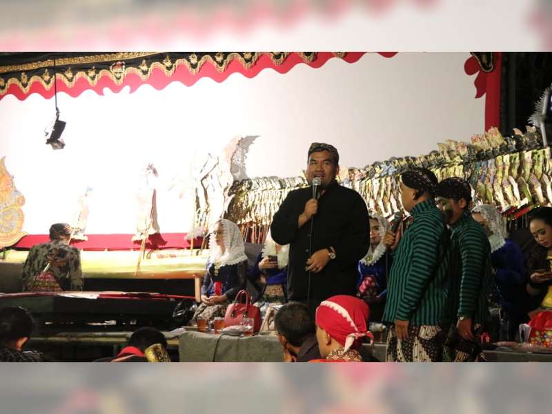 Malam Tirakatan, Sedulur Sikep Samin Blora, Gelar Pertunjukan Wayang Kulit