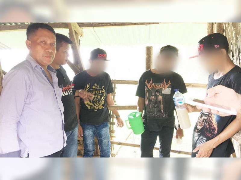 Polres Bojonegoro Tindak 9 Orang yang Kedapatan Minum-Minuman Keras di Tempat Umum