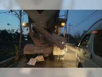 Motor Terlindas Truk di Gayam Bojonegoro, Nenek Pengendara Motor Selamat