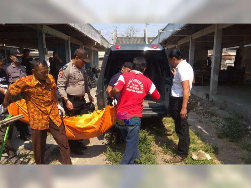 Seorang Warga Ditemukan Meninggal di Kios Pasar Kampung Baru, Desa Sukorejo Bojonegoro