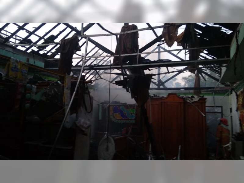 Akibat Kompor Meledak, Dapur Warga Sugihwaras Bojonegoro Terbakar, Kerugian Rp 80 Juta