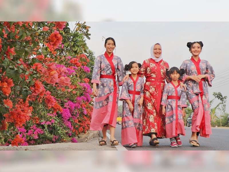 Menikmati Indahnya Bunga Bugenvil saat Kemarau di Bojonegoro