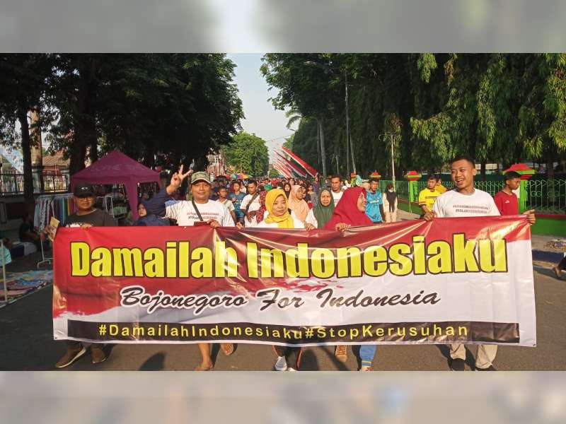 Masyarakat Bojonegoro Cinta Damai Gelar Aksi 'Damailah Indonesiaku, Bojonegoro Untuk Indonesia'