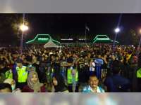 Ribuan Warga Hadiri Grebeg Berkah Bojonegoro, Rebutan Gunungan Kaya Praja