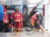 Kompor Rumah Makan di Bojonegoro Terbakar, Seorang Pekerja Alami Luka Bakar