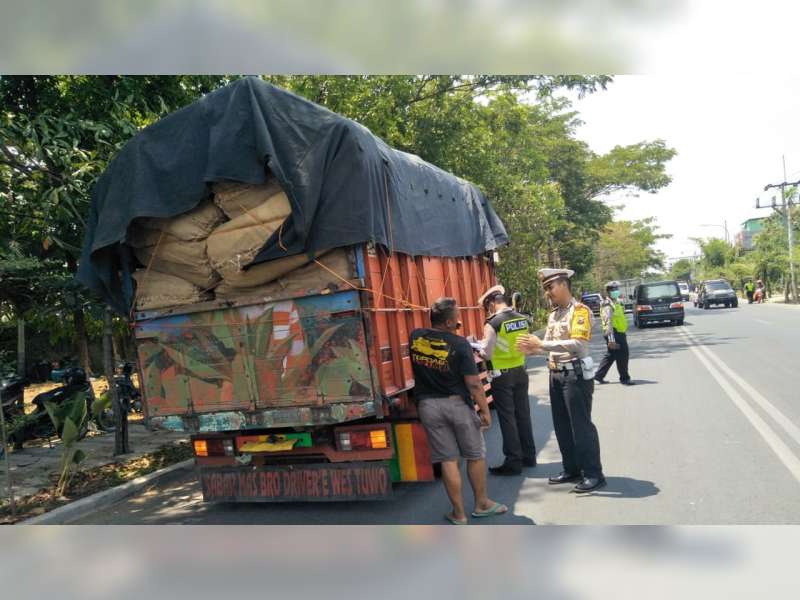 Operasi Zebra Hari Keenam, Sat Lantas Polres Bojonegoro Tindak 141 Pelanggar