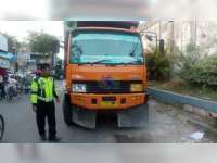 Ditabrak Truk, Pembonceng Motor di Sumberrejo Bojonegoro Meninggal Dunia di TKP