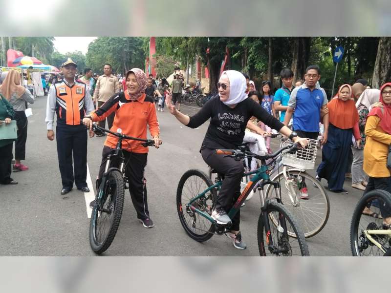 Bersepeda, Bupati dan Sekda Bojonegoro Pantau Kesiapan Hadapi Musim Hujan