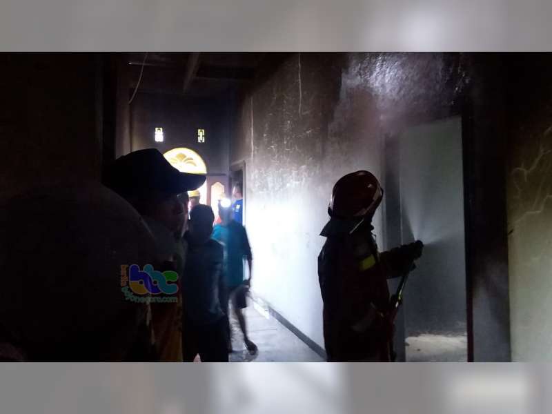 Diduga Akibat Korsleting Listrik, Rumah Warga Kanor Bojonegoro Terbakar