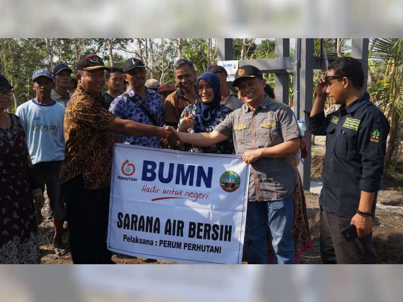 Perhutani KPH Blora Beri Bantuan Sumur pada Warga Desa Japah