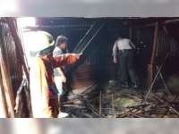 Akibat Pembakaran Sampah, Gudang Pengeringan Tembakau di Sugihwaras Bojonegoro Terbakar