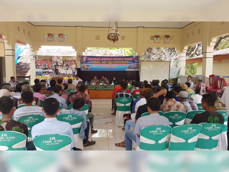 Polsek Bojonegoro Kota dan Dishub Bojonegoro Gelar Pembinaan Bagi Operator Perahu