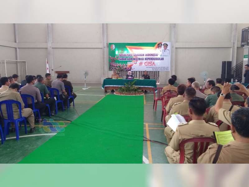 Bupati Bojonegoro Serahkan Alat Perekaman Data Kependudukan Tingkat Kecamatan