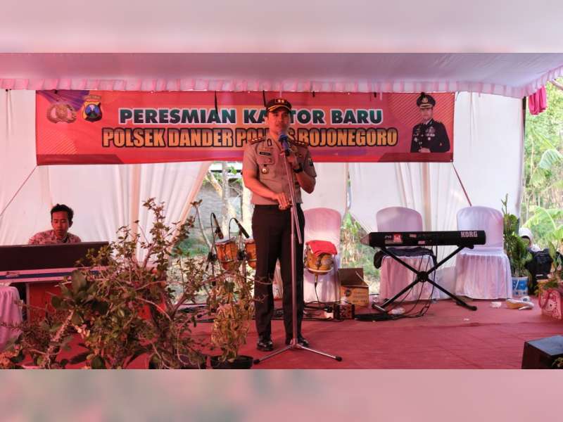 Kapolres Bojonegoro Resmikan Gedung Baru Polsek Dander