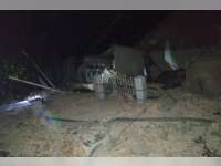 Diduga Lapuk, Gudang di Bojonegoro Kota Roboh, Timpa Kabel Listrik Hingga Padam