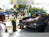 Terserempet Kereta Api, Seorang Pengendara Motor di Sumberrejo Bojonegoro Luka Berat