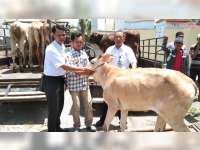 Bersedia Keluar dari Basis Data Kemiskinan, 10 Warga Blora Terima Bantuan Modal Usaha