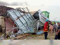 Kembali, Angin Kencang Terjang Bojonegoro, 2 Rumah Roboh, 6 Rumah Rusak Berat