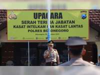 Kapolres Bojonegoro Pimpin Upacara Sertijab Kasat Intel dan Kasat Lantas