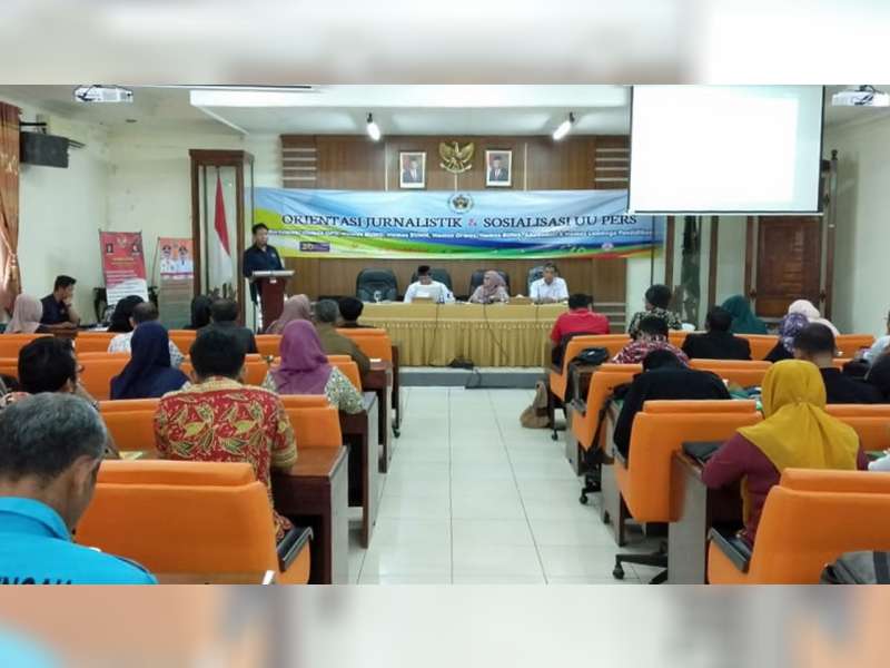 Para Peserta Antusias Ikuti Acara Orientasi Jurnalistik dan Sosialisasi UU Pers di Blora