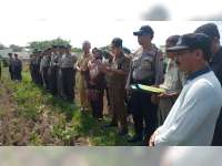 Polisi Beri Pengamanan Eksekusi Tanah di Sumberrejo Oleh Pengadilan Negeri Bojonegoro