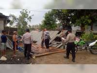Bojonegoro Kembali Diterjang Angin Kencang, 2 Rumah Roboh Puluhan Lainnya Rusak
