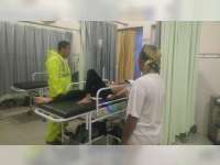 Diduga Jalan Gelap, Pemotor di Kalitidu Bojonegoro Luka-Luka, Tabrak Truk Parkir